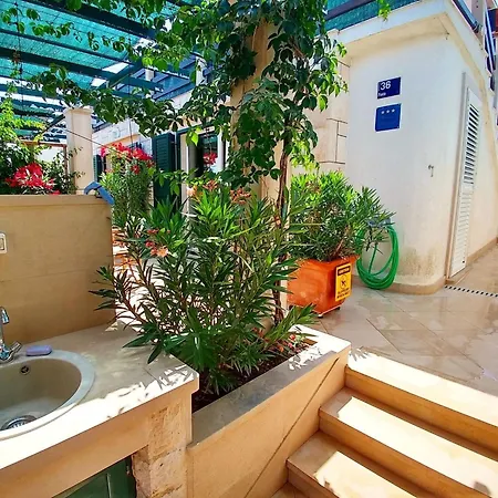 Gracin By Interhome Povlja (Brac)