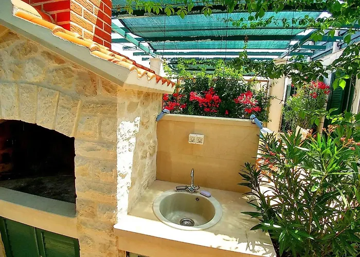 Gracin By Interhome Appartamento